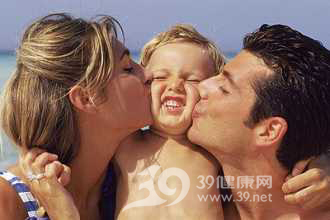 倾力“打造”孩子幽默感